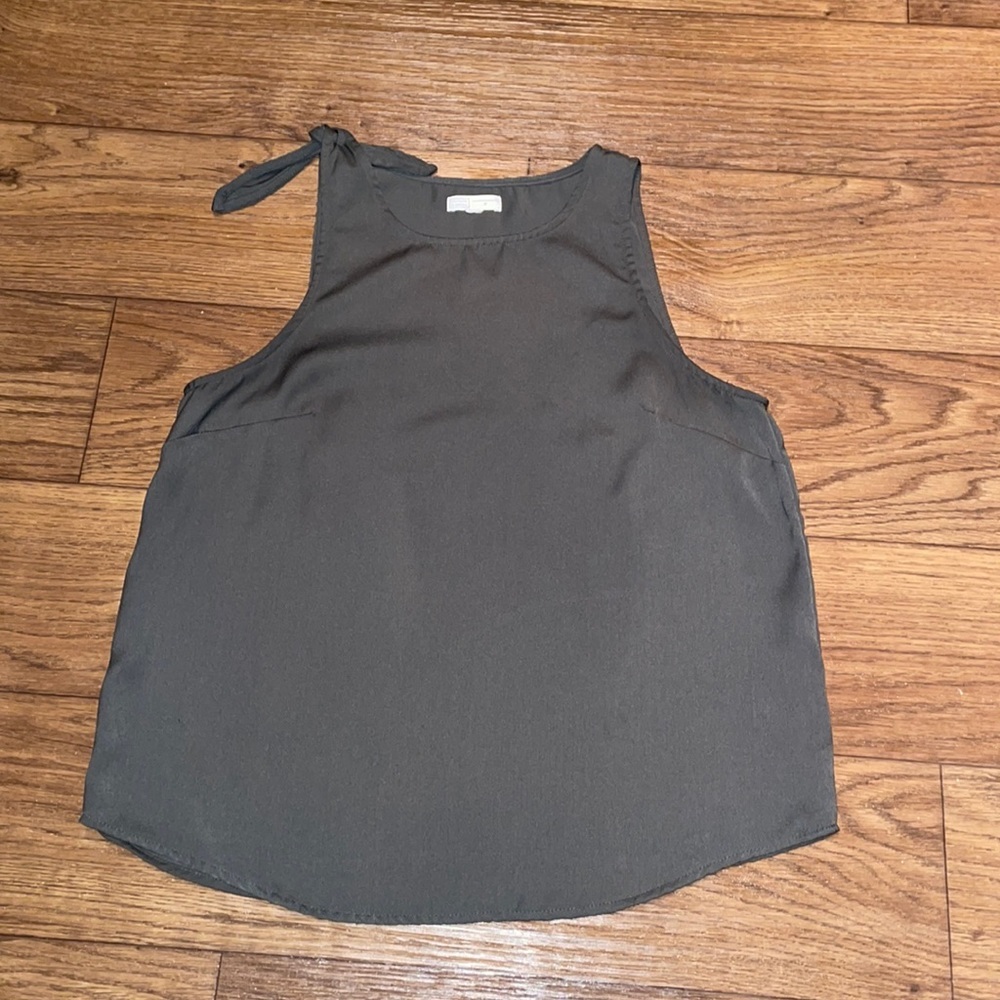 Olive Green Tank Top with Bow - Picture 3 of 7